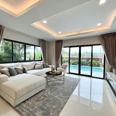 Southern Peak Pool Villa Huay Yai Pattaya Ban Huai Yai Екстериор снимка
