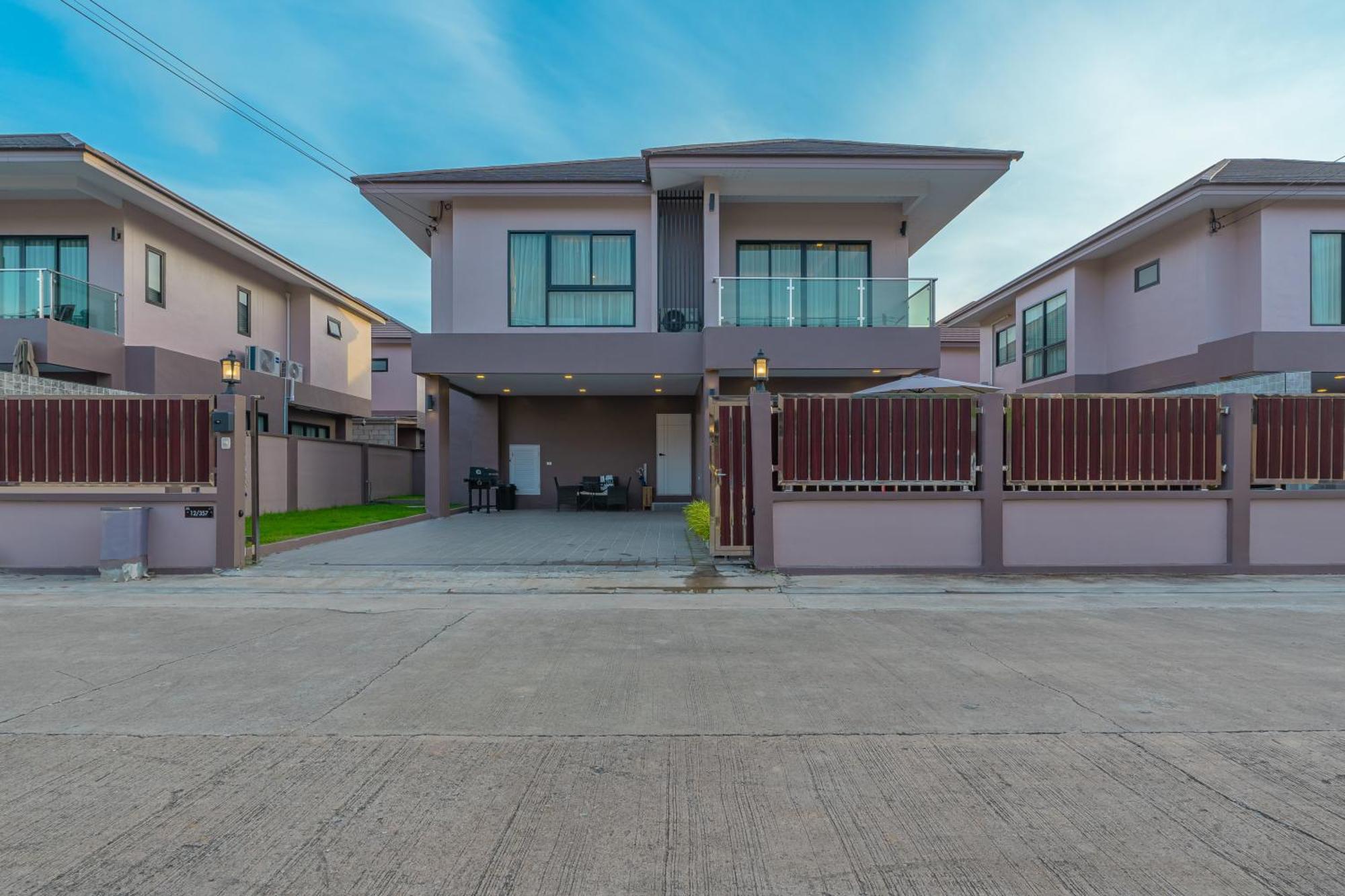 Southern Peak Pool Villa Huay Yai Pattaya Ban Huai Yai Екстериор снимка
