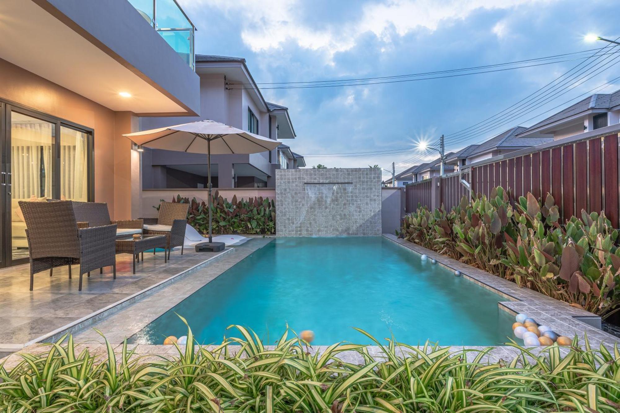 Southern Peak Pool Villa Huay Yai Pattaya Ban Huai Yai Екстериор снимка